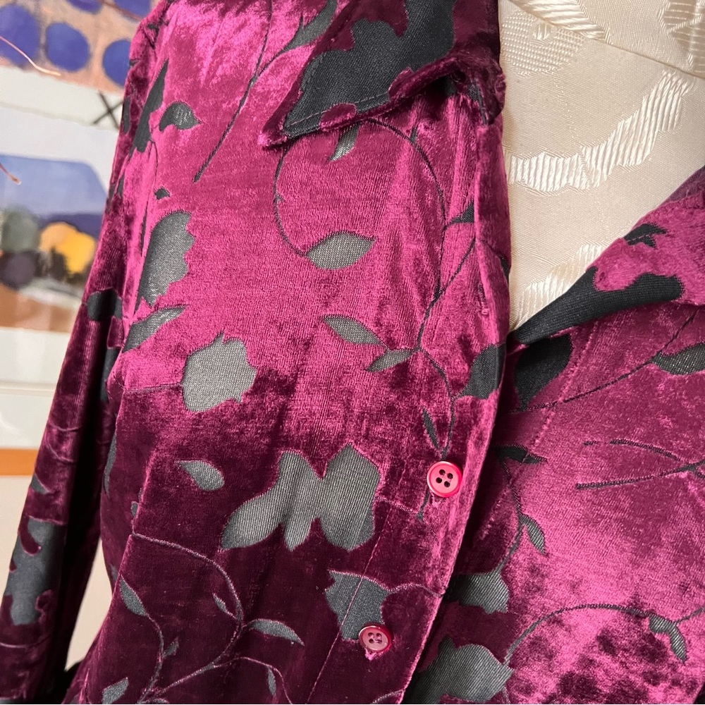 Catalyst New York Velour/Sheer Floral Blouse 6 - Picture 3 of 5